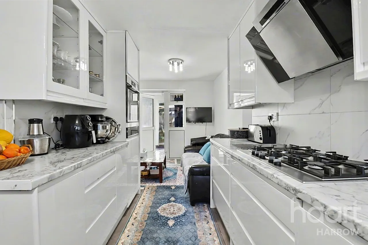 Robb Road, Stanmore, HA7, photo 4
