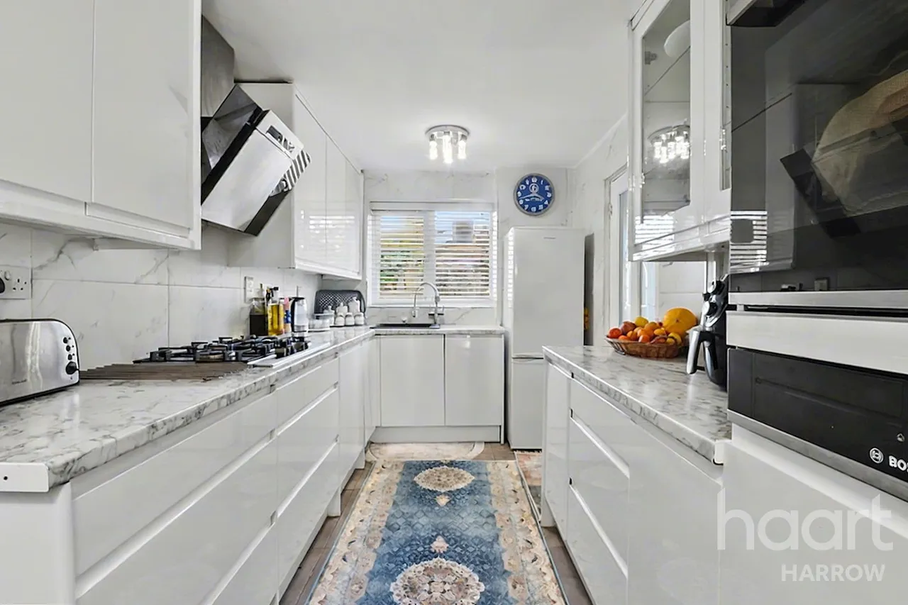 Robb Road, Stanmore, HA7, photo 5