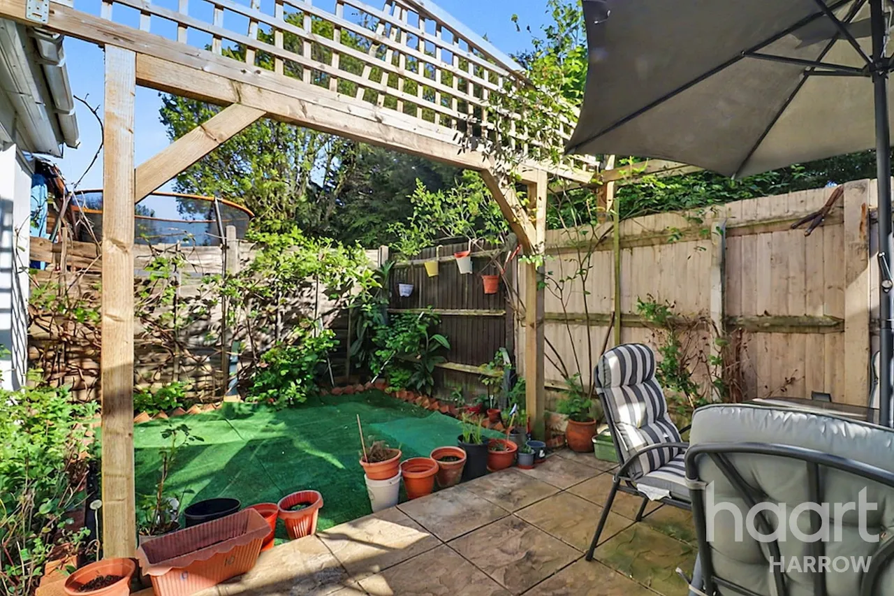 Robb Road, Stanmore, HA7, photo 24