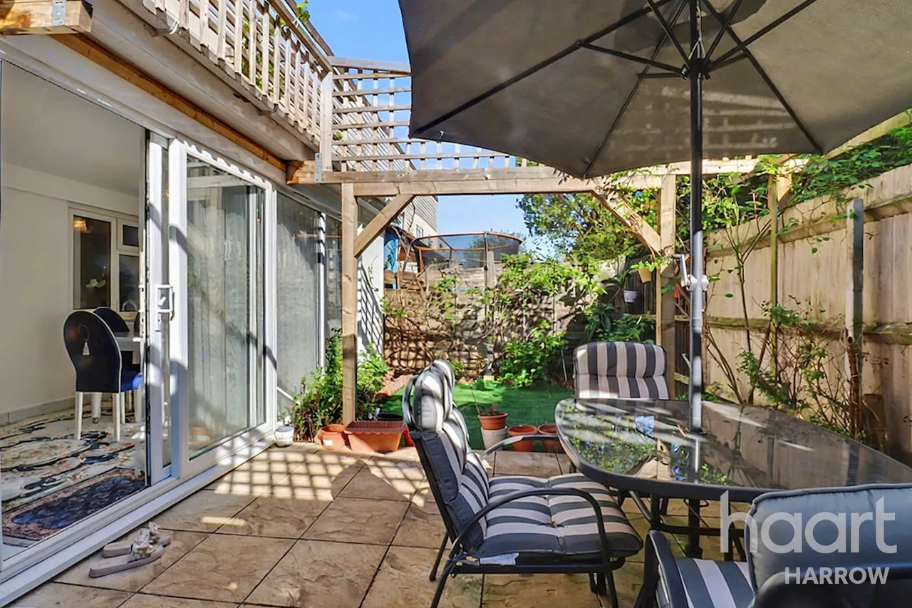Robb Road, Stanmore, HA7, photo 23