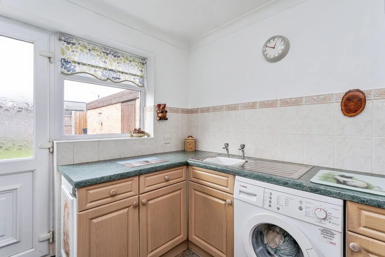 Woollam Drive, Ellesmere Port, CH66, photo 5