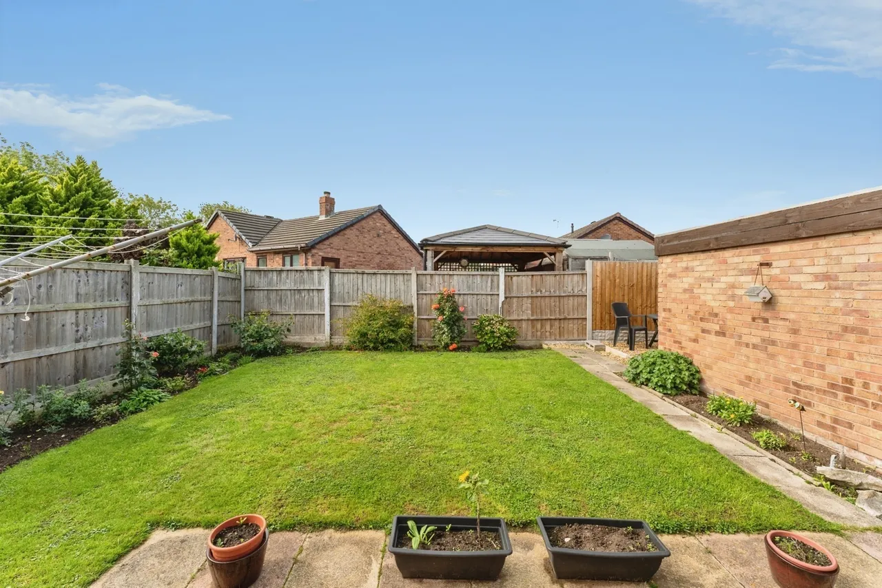 Woollam Drive, Ellesmere Port, CH66, photo 4
