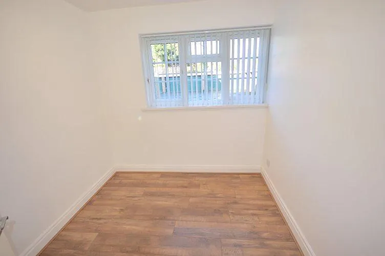 Pinewood Court, Sale, photo 5