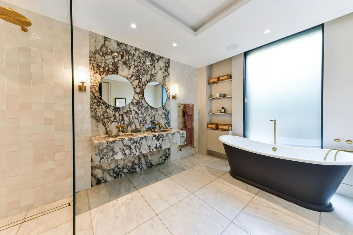 Millfield Lane, London, N6, photo 21