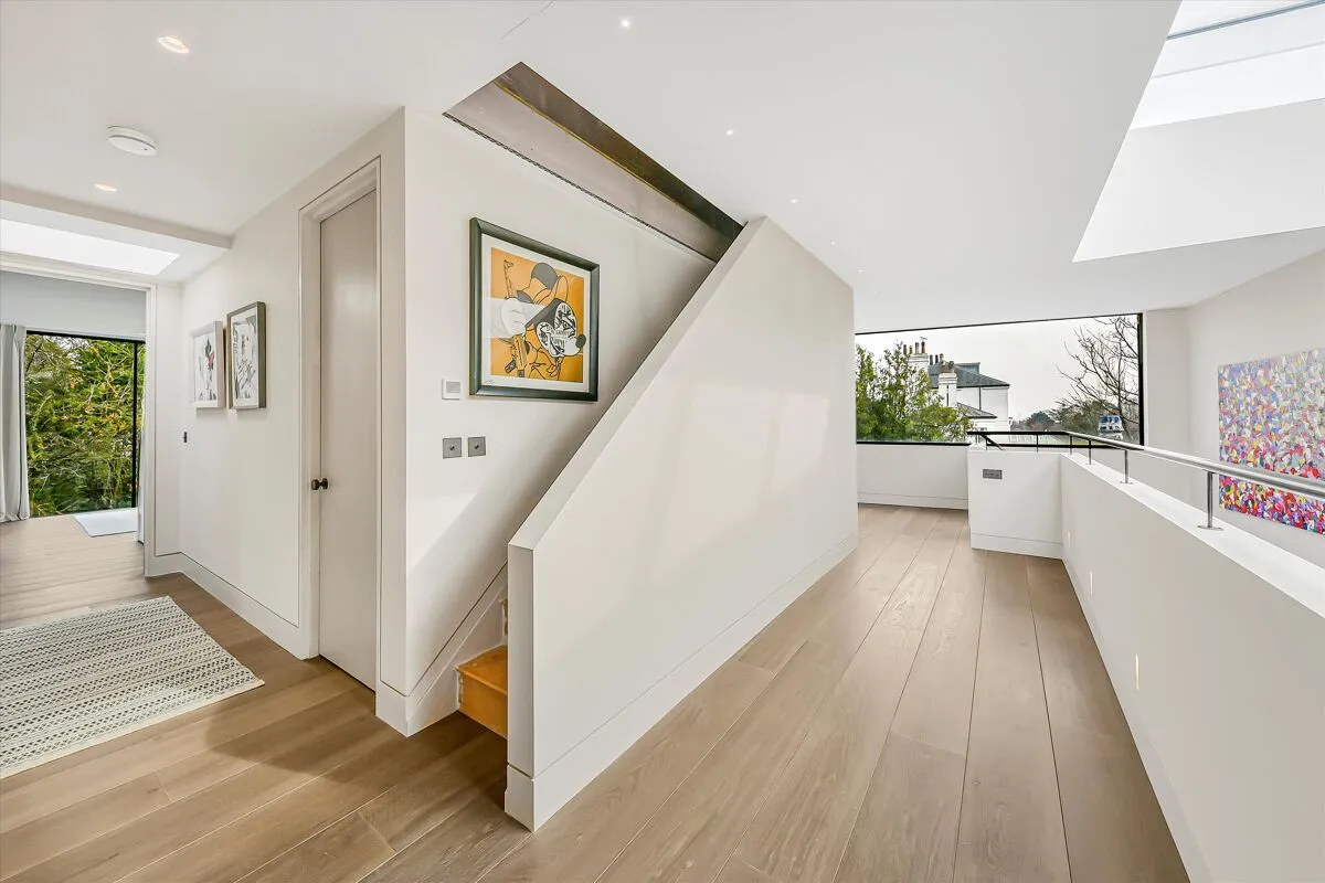 Millfield Lane, London, N6, photo 27