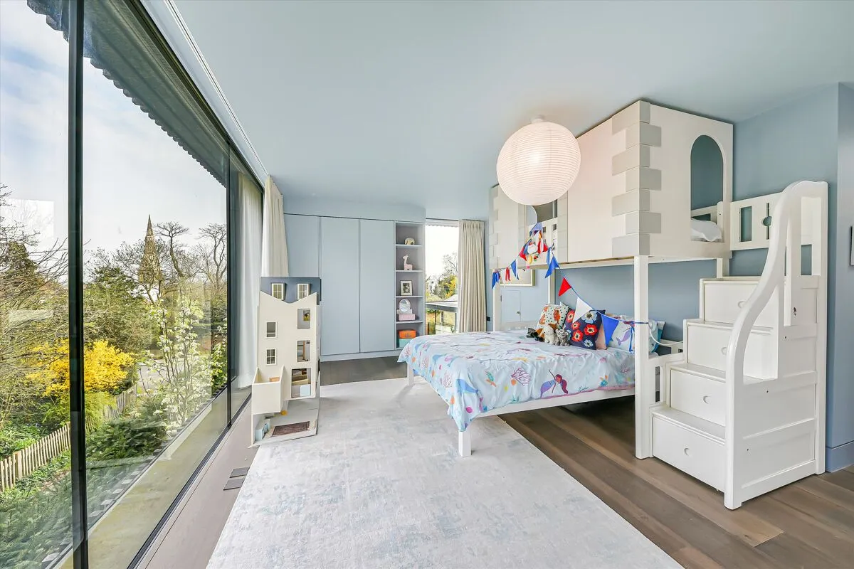 Millfield Lane, London, N6, photo 28