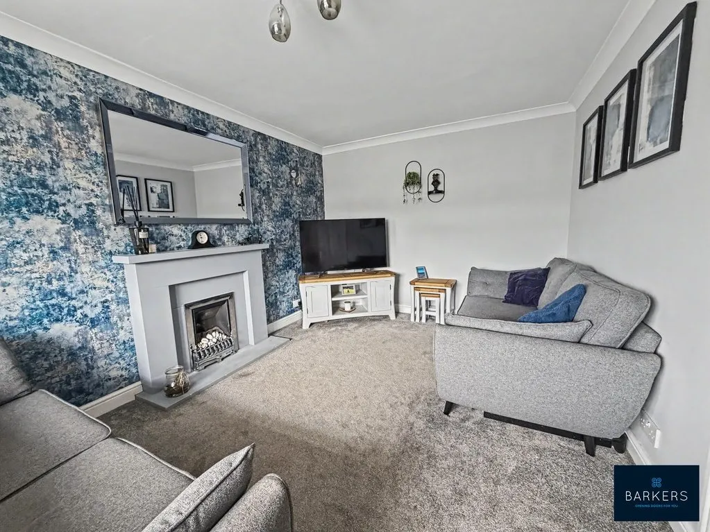 Teasel Close Oakenshaw, Bradford BD12 7DH, photo 2