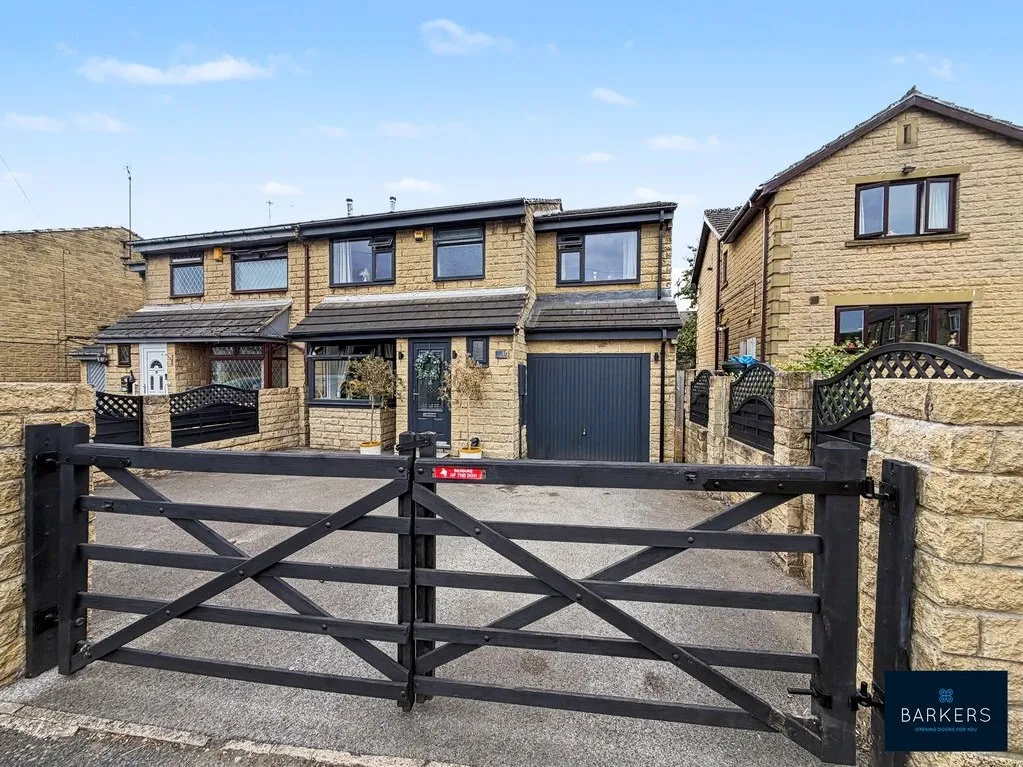 Teasel Close Oakenshaw, Bradford BD12 7DH, photo 14