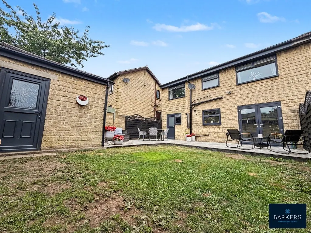 Teasel Close Oakenshaw, Bradford BD12 7DH, photo 13