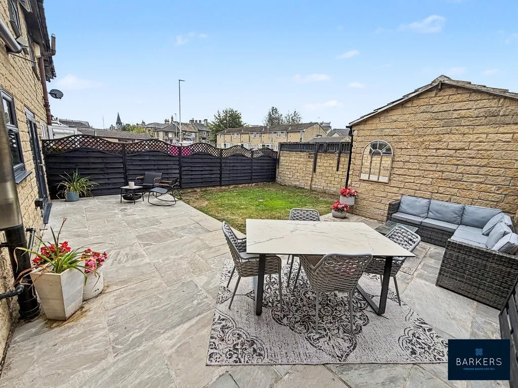 Teasel Close Oakenshaw, Bradford BD12 7DH, photo 21