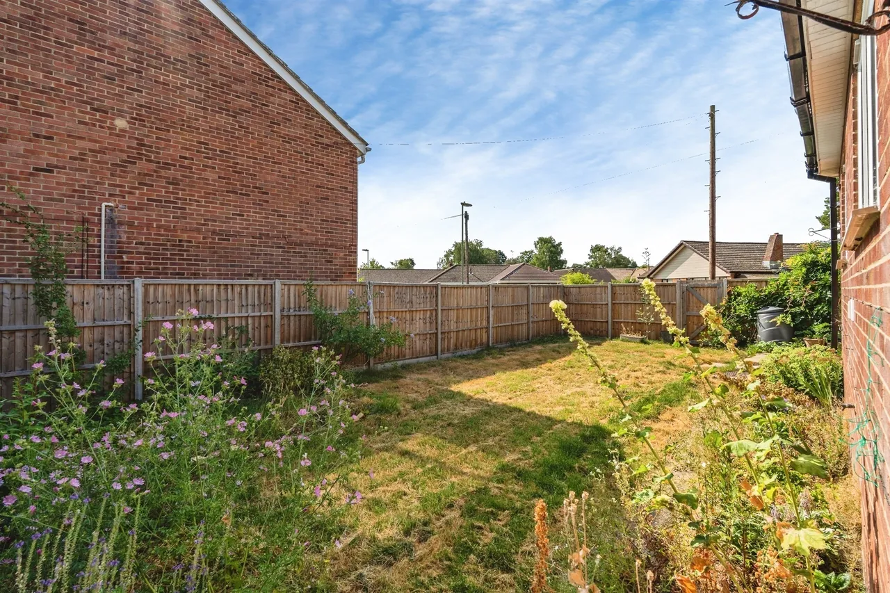 Willow Gardens, North Baddesley, SO52, photo 13