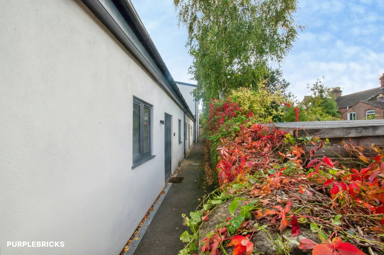 College Street, Salisbury, SP1, photo 20
