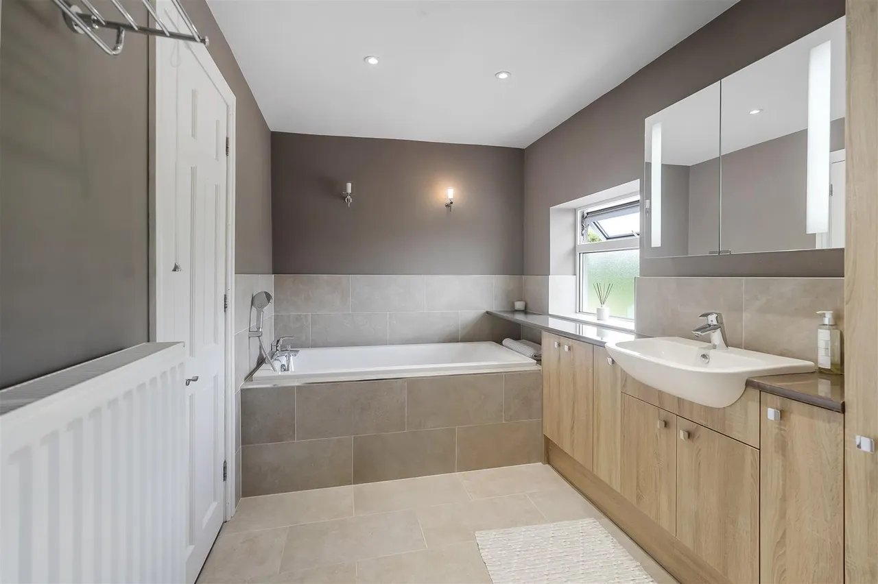 Highcliffe Farm, Winston, photo 14