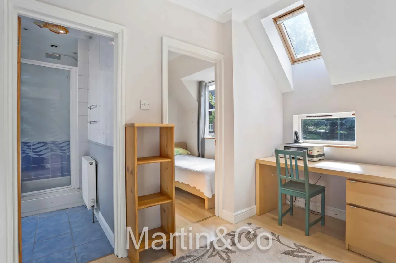 Sutton, SM2, photo 9