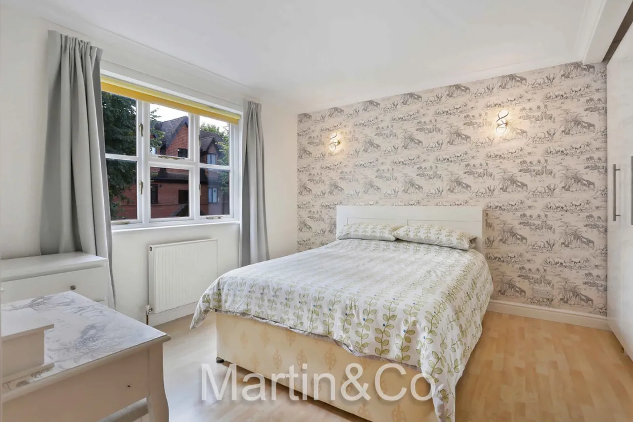 Sutton, SM2, photo 7