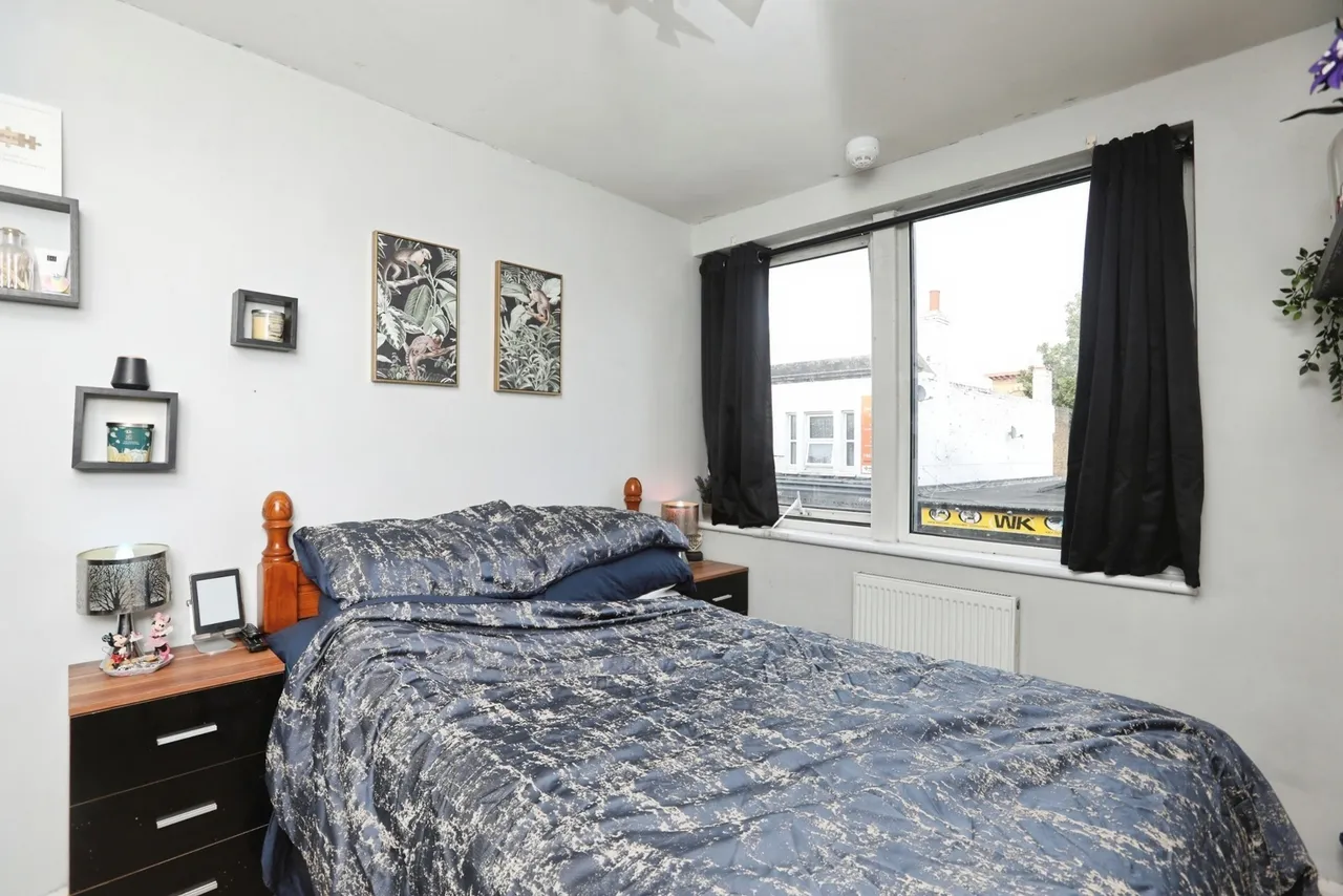 High Street, Sheerness, ME12, photo 7