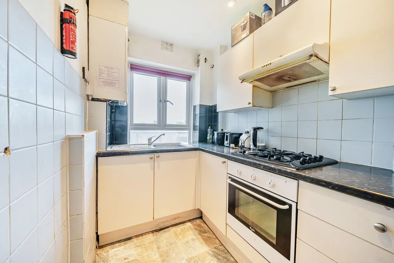 215b Wood Street, London, photo 8