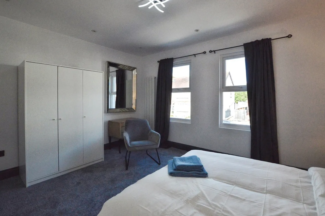 Park Lane, HORNCHURCH, Essex, RM11, photo 7