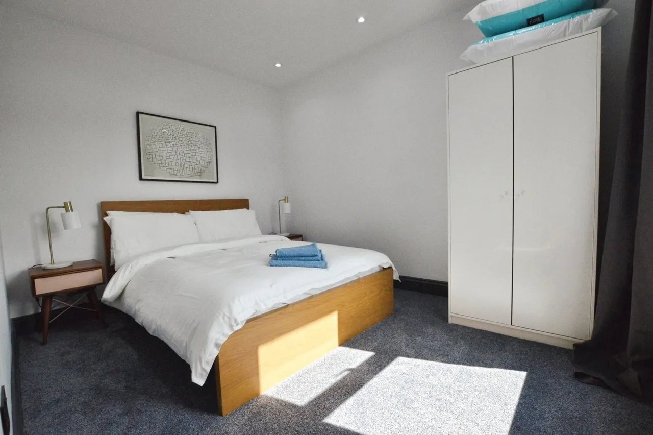 Park Lane, HORNCHURCH, Essex, RM11, photo 14