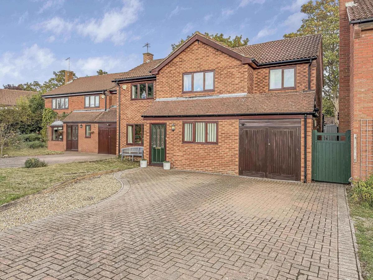 5 bed house for sale, Barleyfields, Didcot