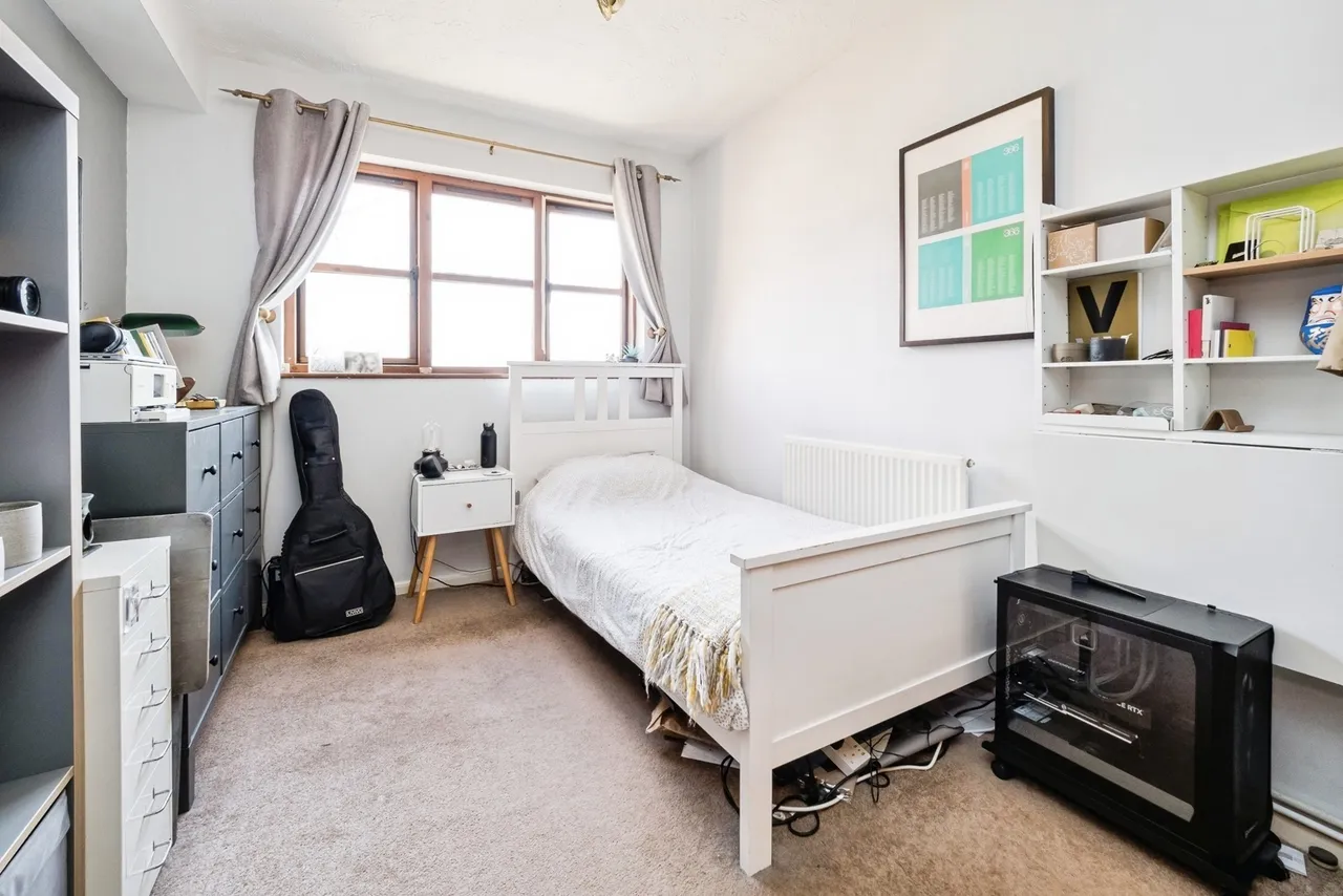 Cartel Close, Purfleet-on-Thames, RM19, photo 6
