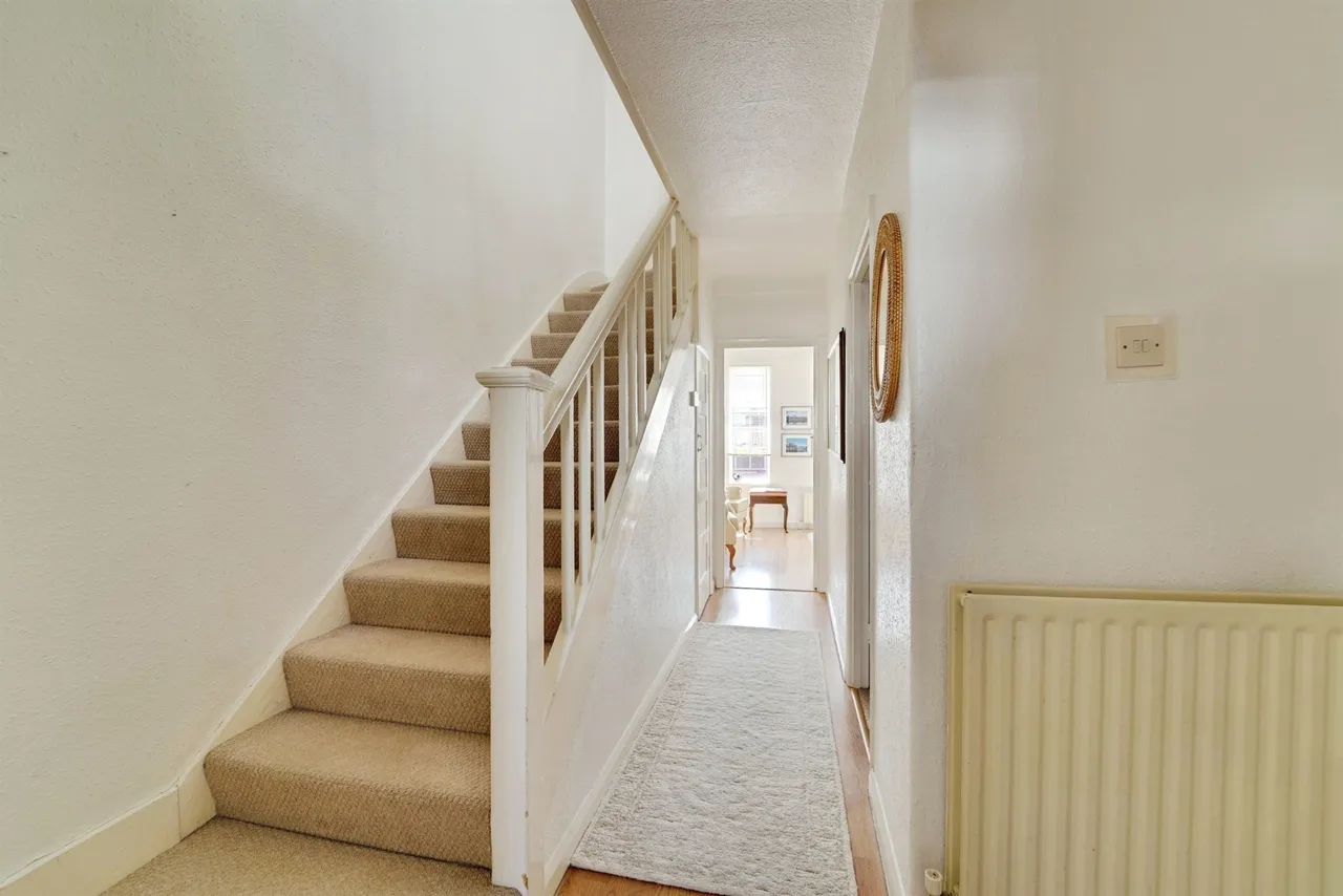 Queensway, Bletchley, MK2, photo 10