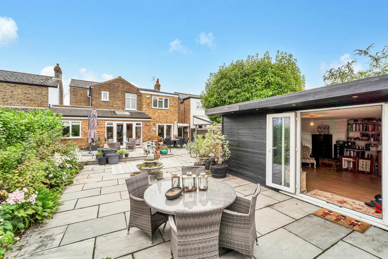 Warwick Road, Ashford, photo 15