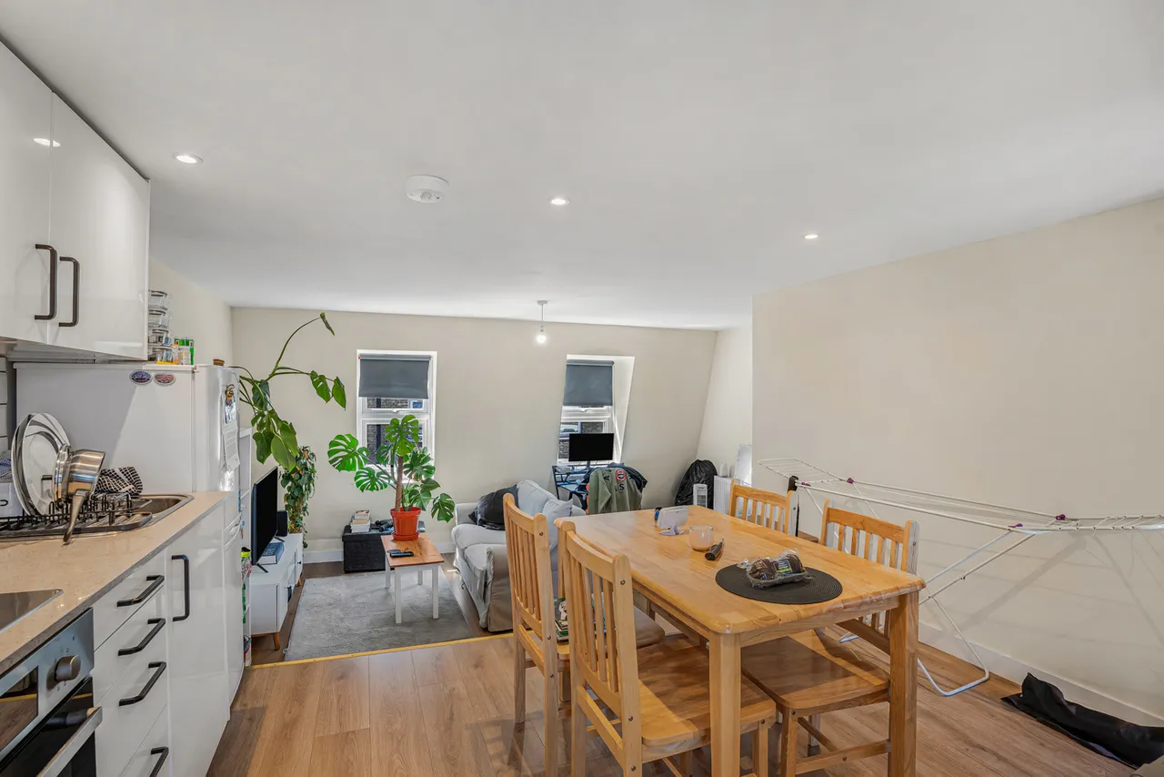 Trinity Road, London, SW17, photo 9