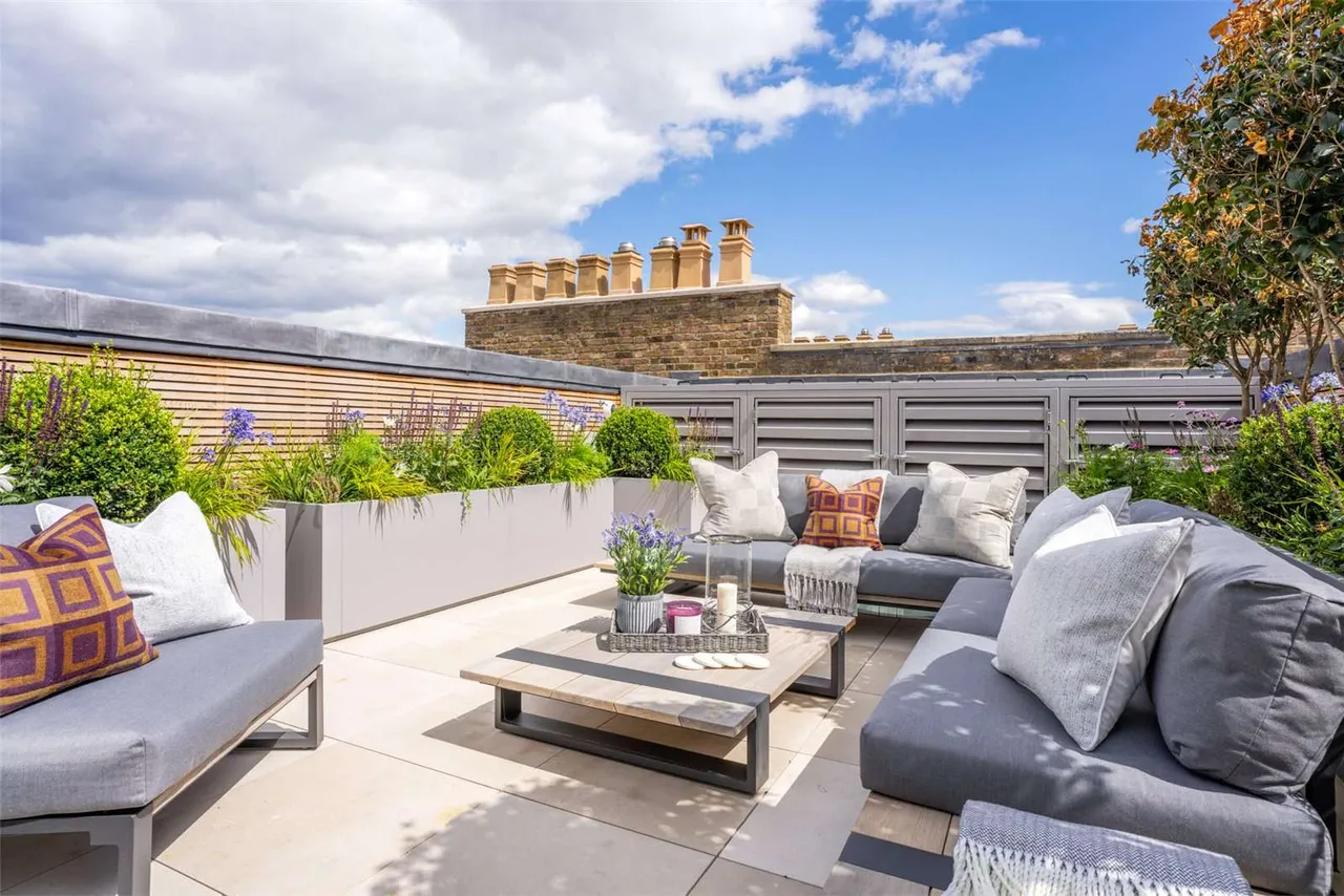 Cornwall Terrace Mews, Regent's Park, NW1, photo 28