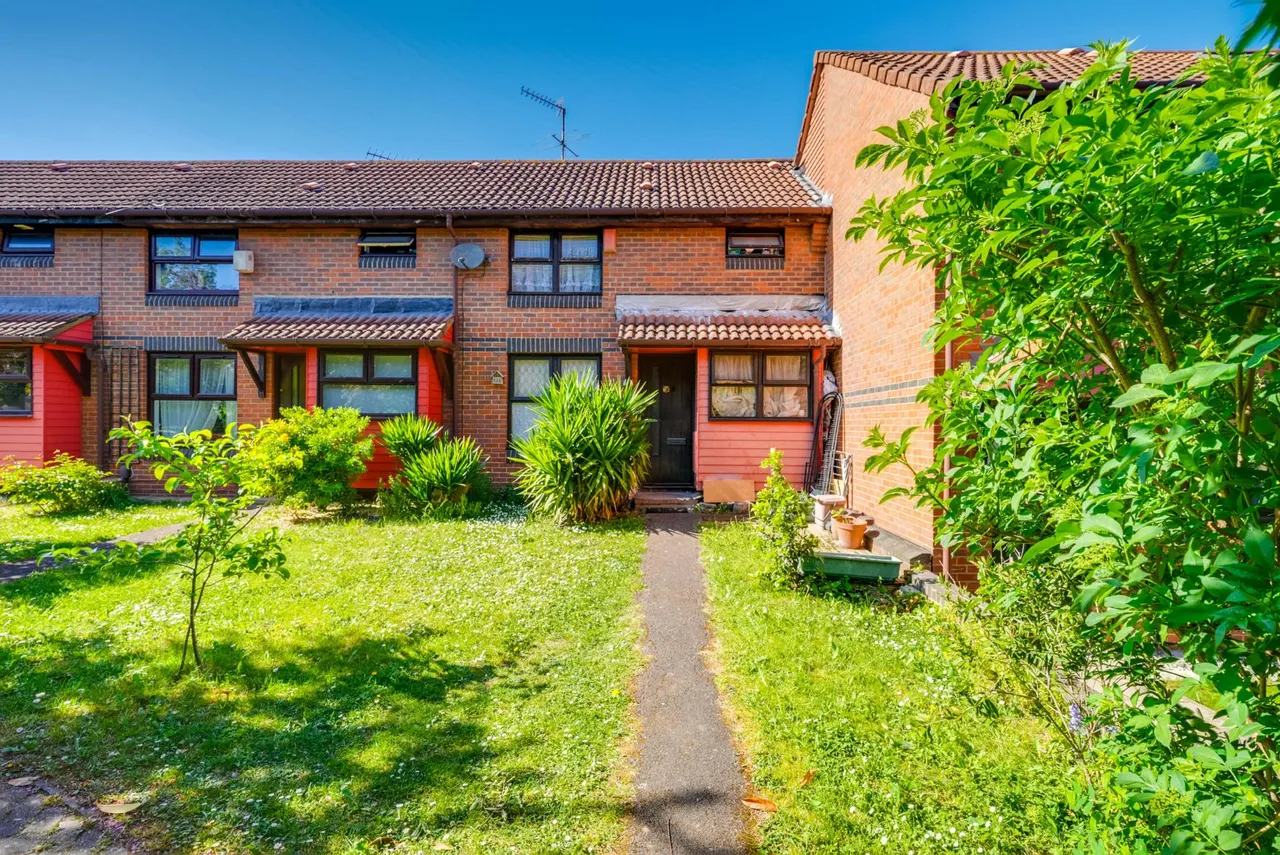 1 bed house for sale, Coopers Close, London, E1