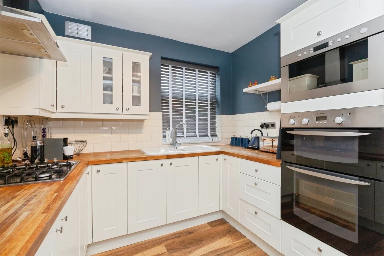 Northfield Avenue, Wigston, LE18, photo 11