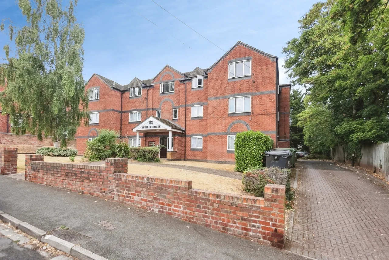 2 bed flat for sale, Mayfield Road, Worcester, WR3