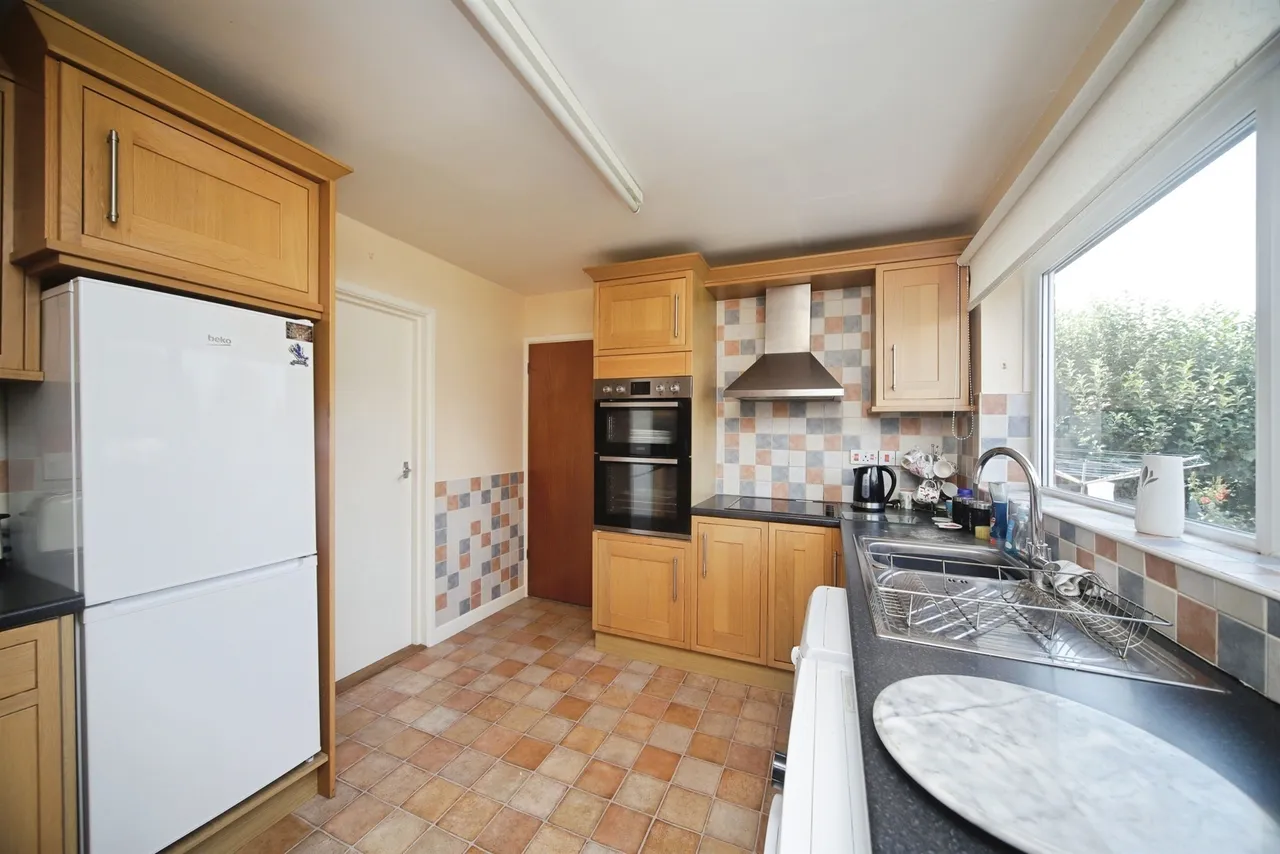 Newlands Grove, Ruishton, Taunton, photo 3
