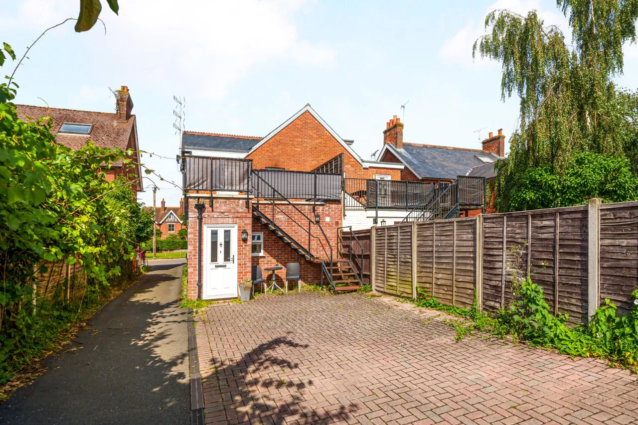 High Street, Cranleigh, GU6, photo 14