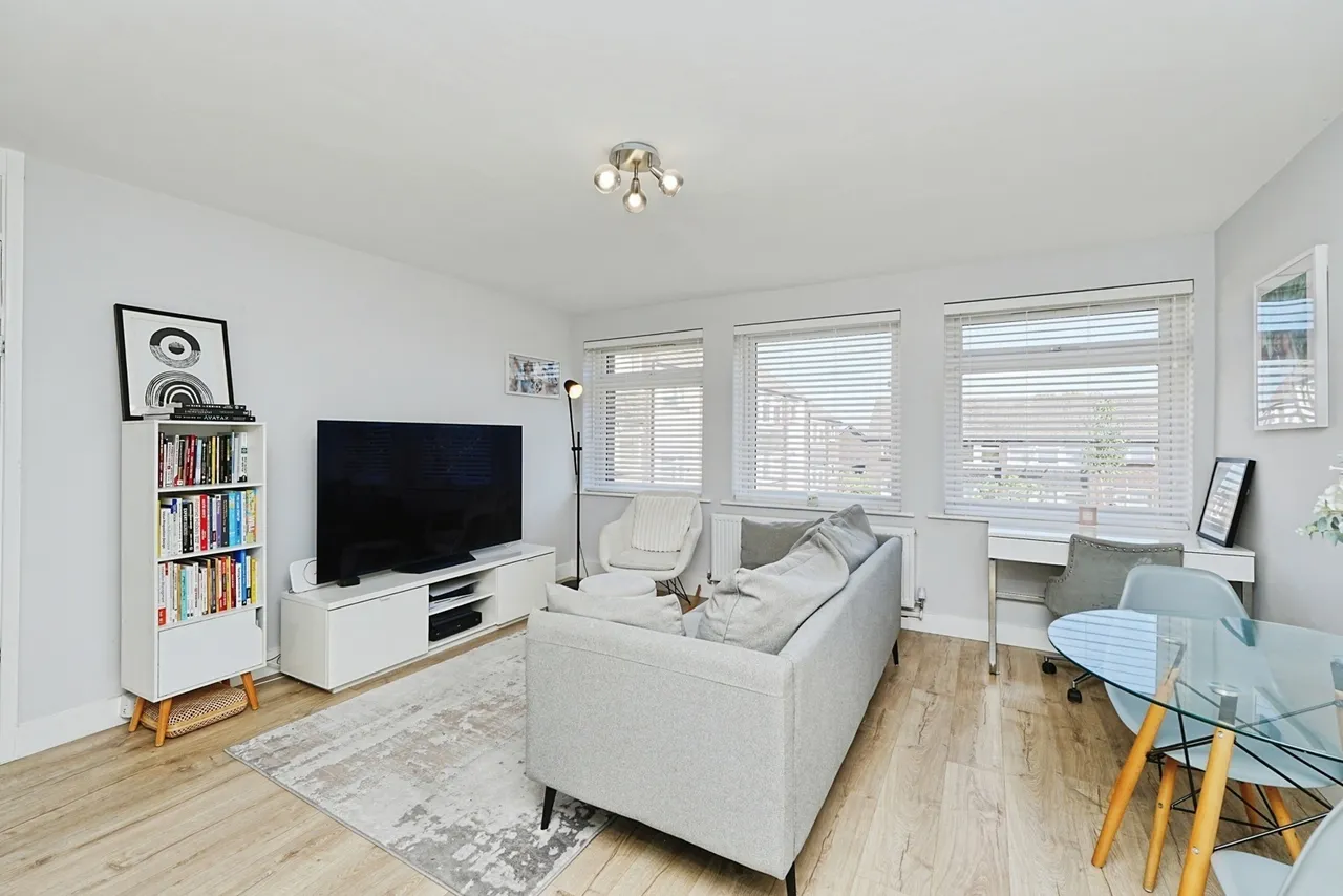 Mowbray Road, London, SE19, photo 2