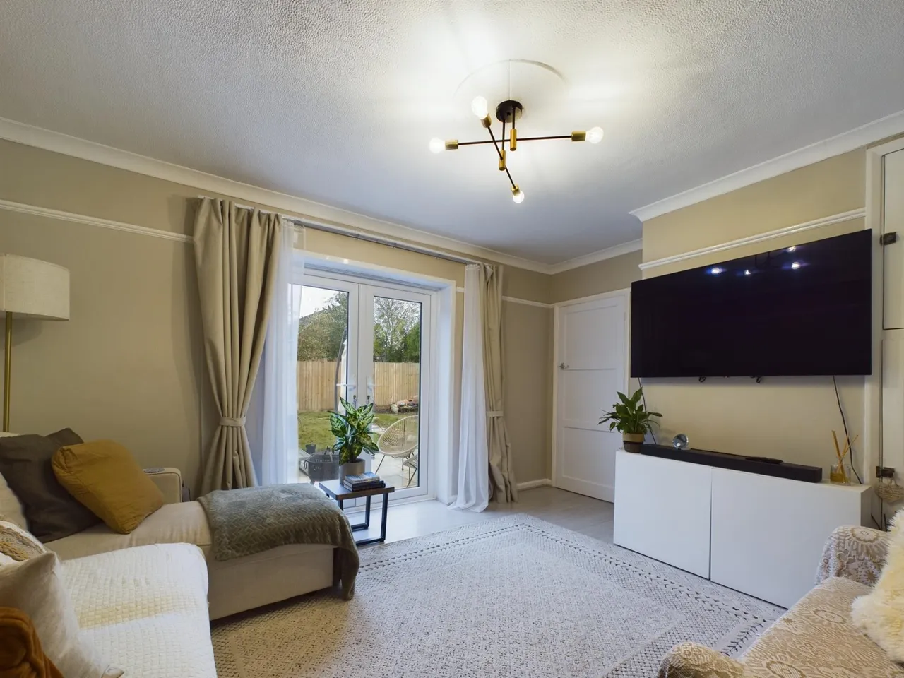 Lefroy Avenue, Basingstoke, RG21, photo 2