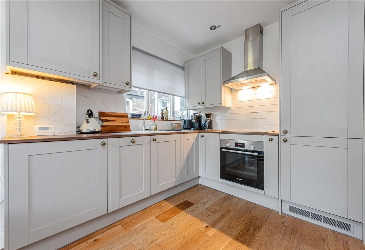 Leighton Gardens, London, NW10, photo 8