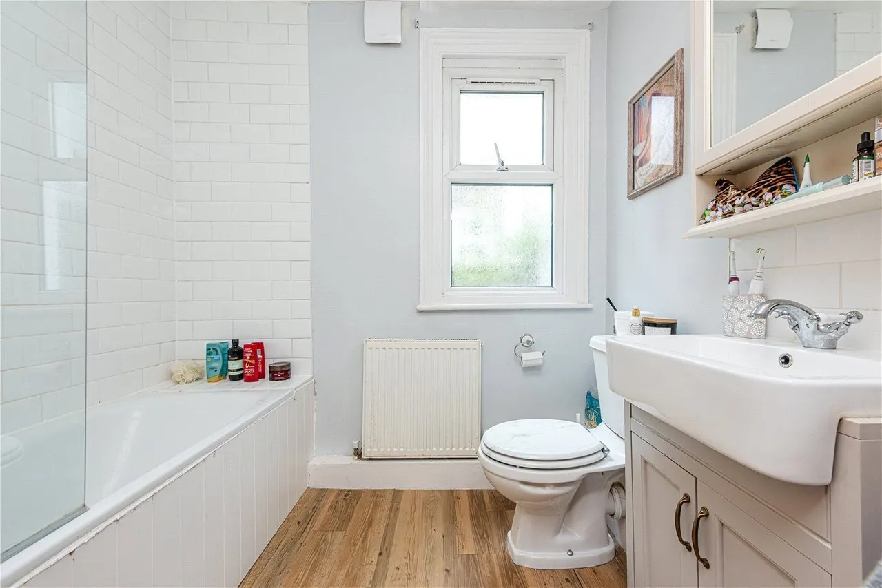 Leighton Gardens, London, NW10, photo 9