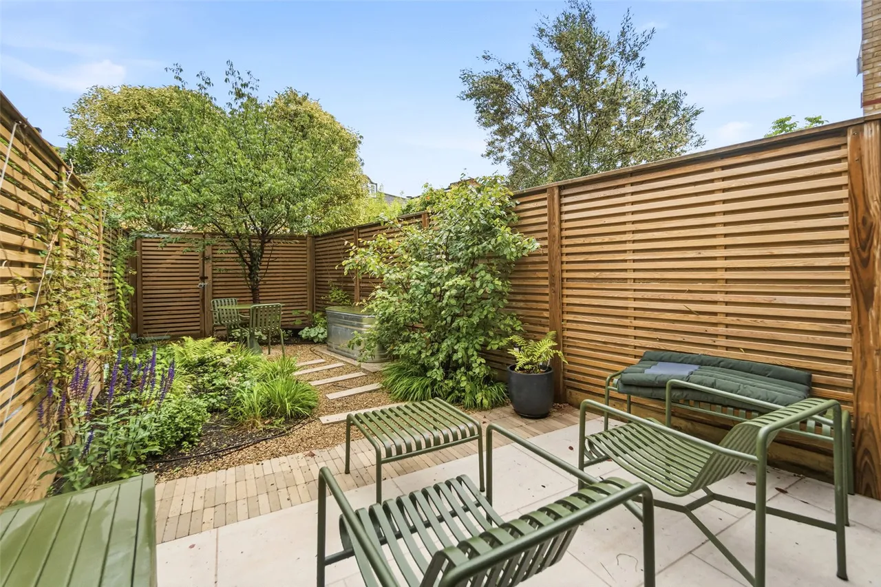 Holly Road, Hampton Hill, TW12 1QF, photo 12