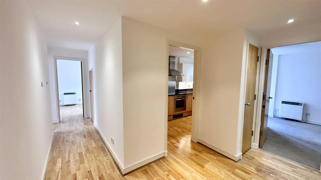 Willow Court, Admiral Walk, London, W9 3UB, photo 8
