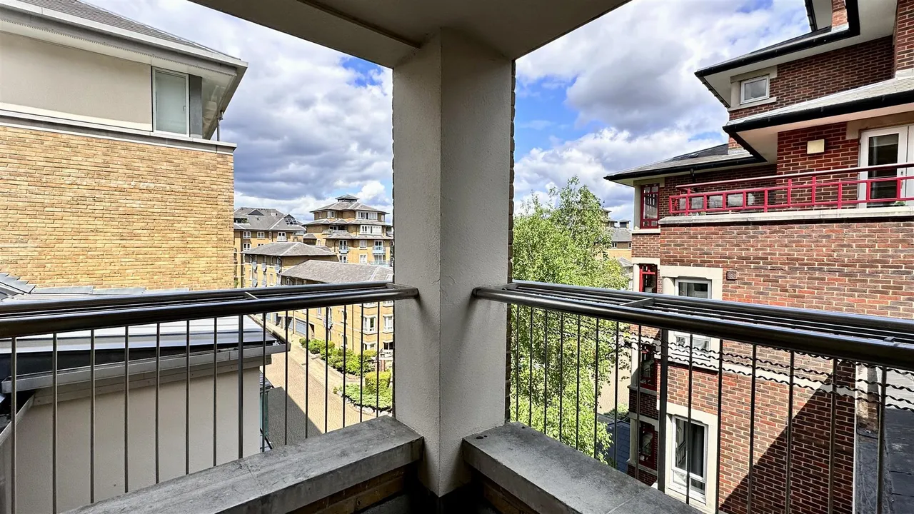 Willow Court, Admiral Walk, London, W9 3UB, photo 11