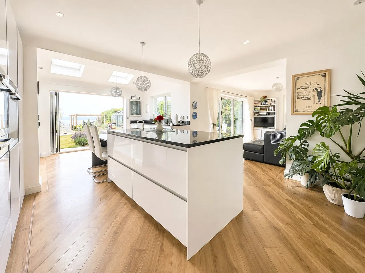Oldfield Drive, Heswall, CH60, photo 3