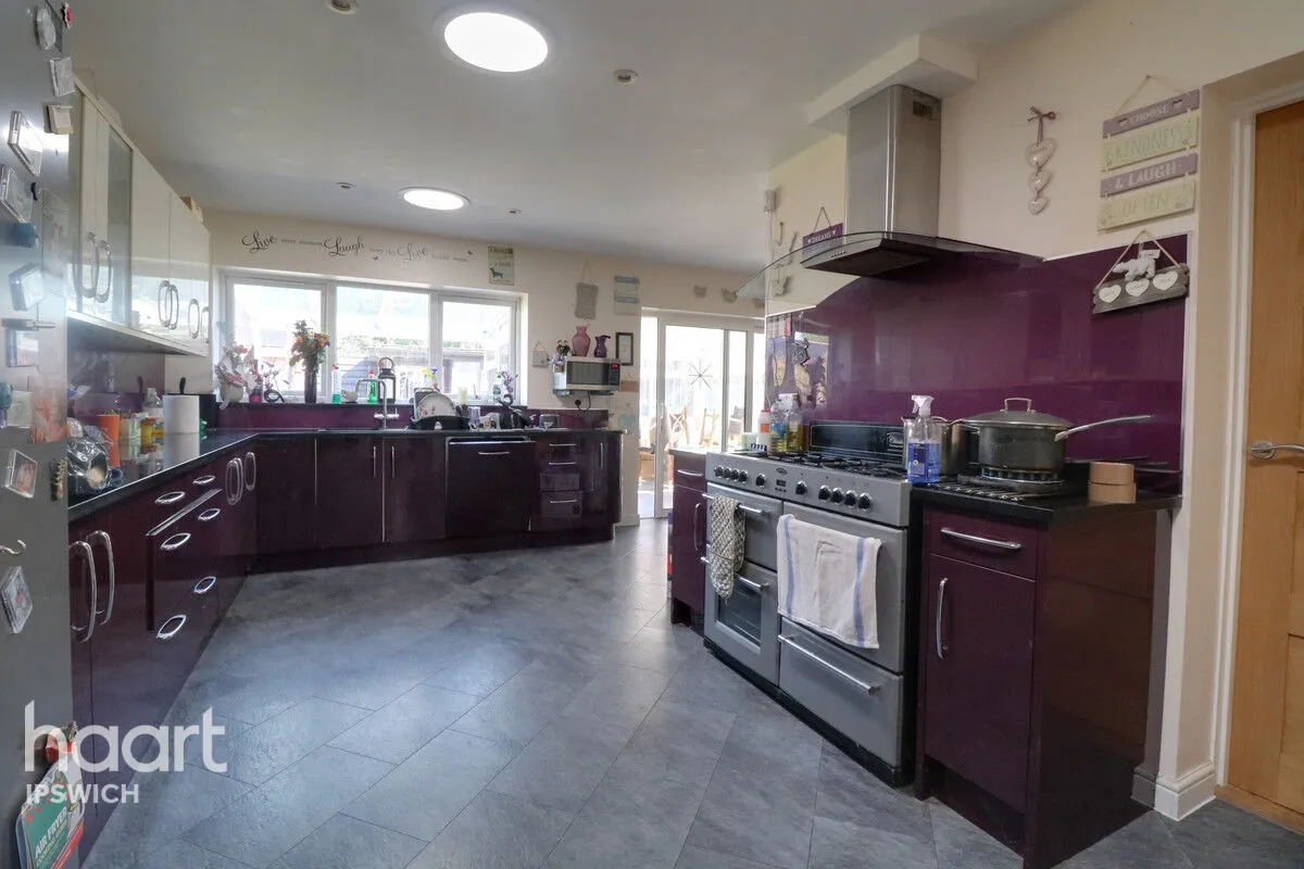 High Road, Felixstowe, IP11, photo 20