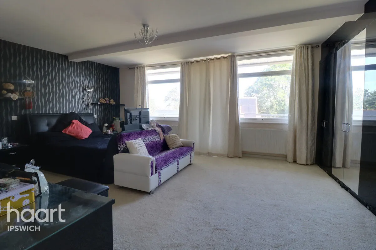 High Road, Felixstowe, IP11, photo 30
