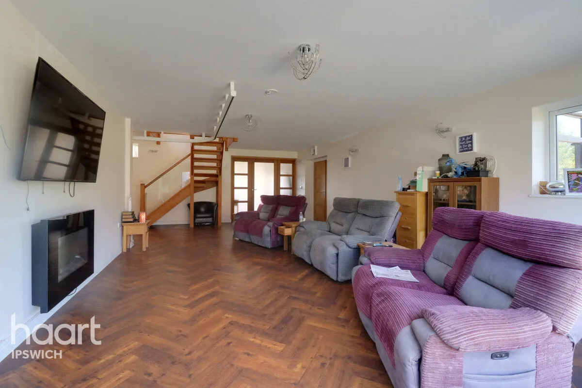 High Road, Felixstowe, IP11, photo 19
