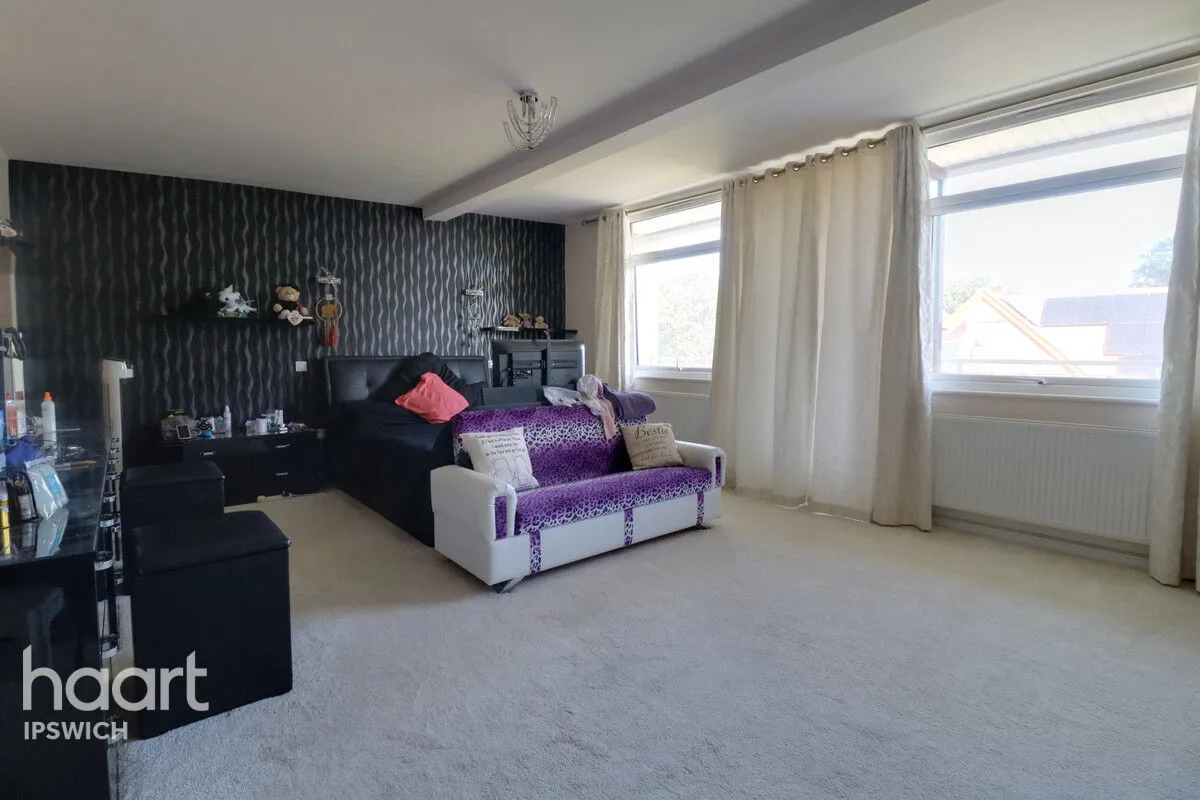 High Road, Felixstowe, IP11, photo 31