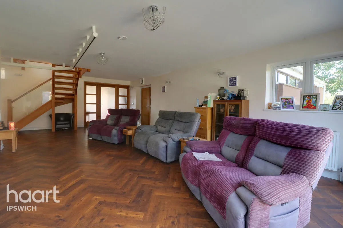 High Road, Felixstowe, IP11, photo 18