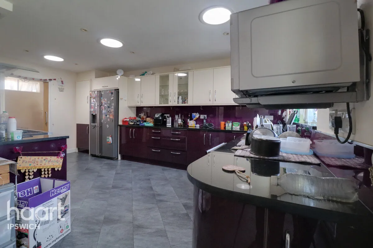 High Road, Felixstowe, IP11, photo 23