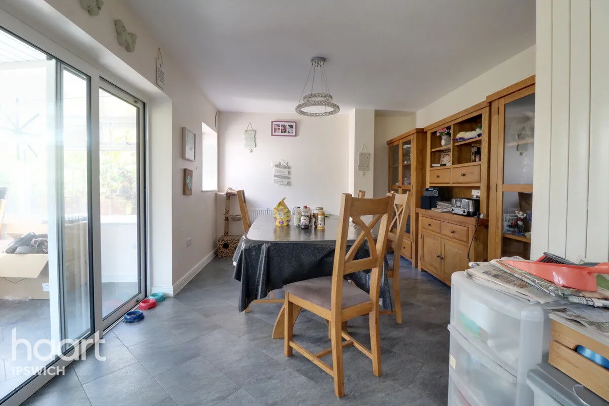 High Road, Felixstowe, IP11, photo 22