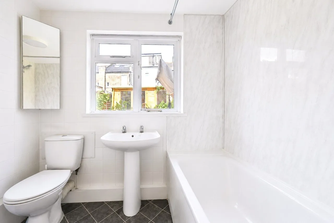 Glenavon Road, London, E15, photo 12